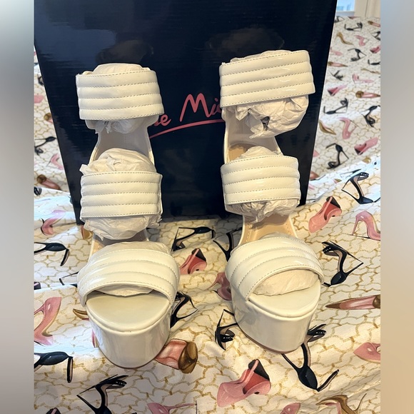 NWOT Anna Michelle white patent white high heels. 6 1/4” heel. Multiple sizes - Picture 5 of 9